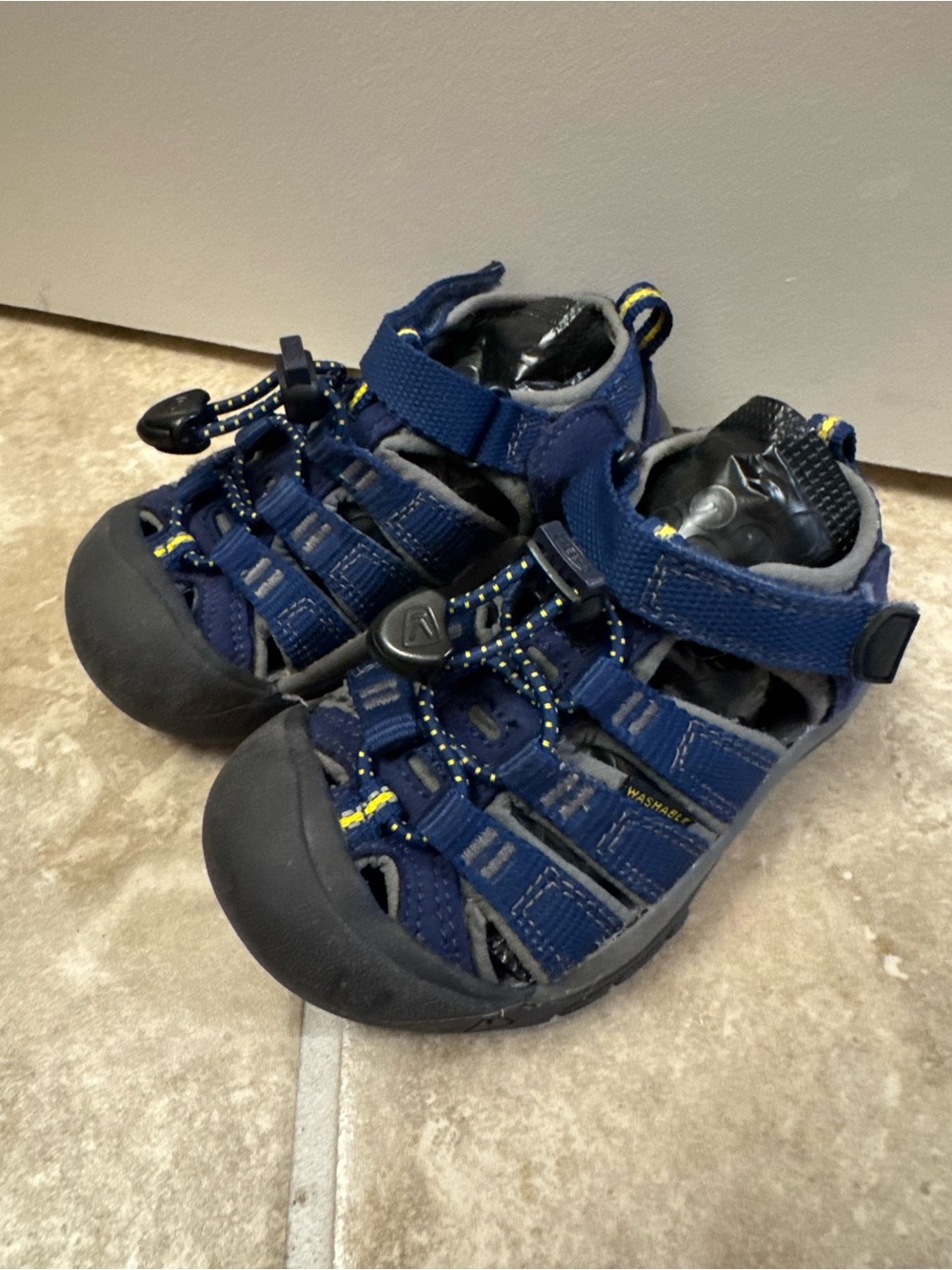 KEEN Toddler Newport H2 Waterproof Sandals Navy Yellow Size 8
